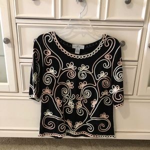 Size XL beautiful shimmery dressy top